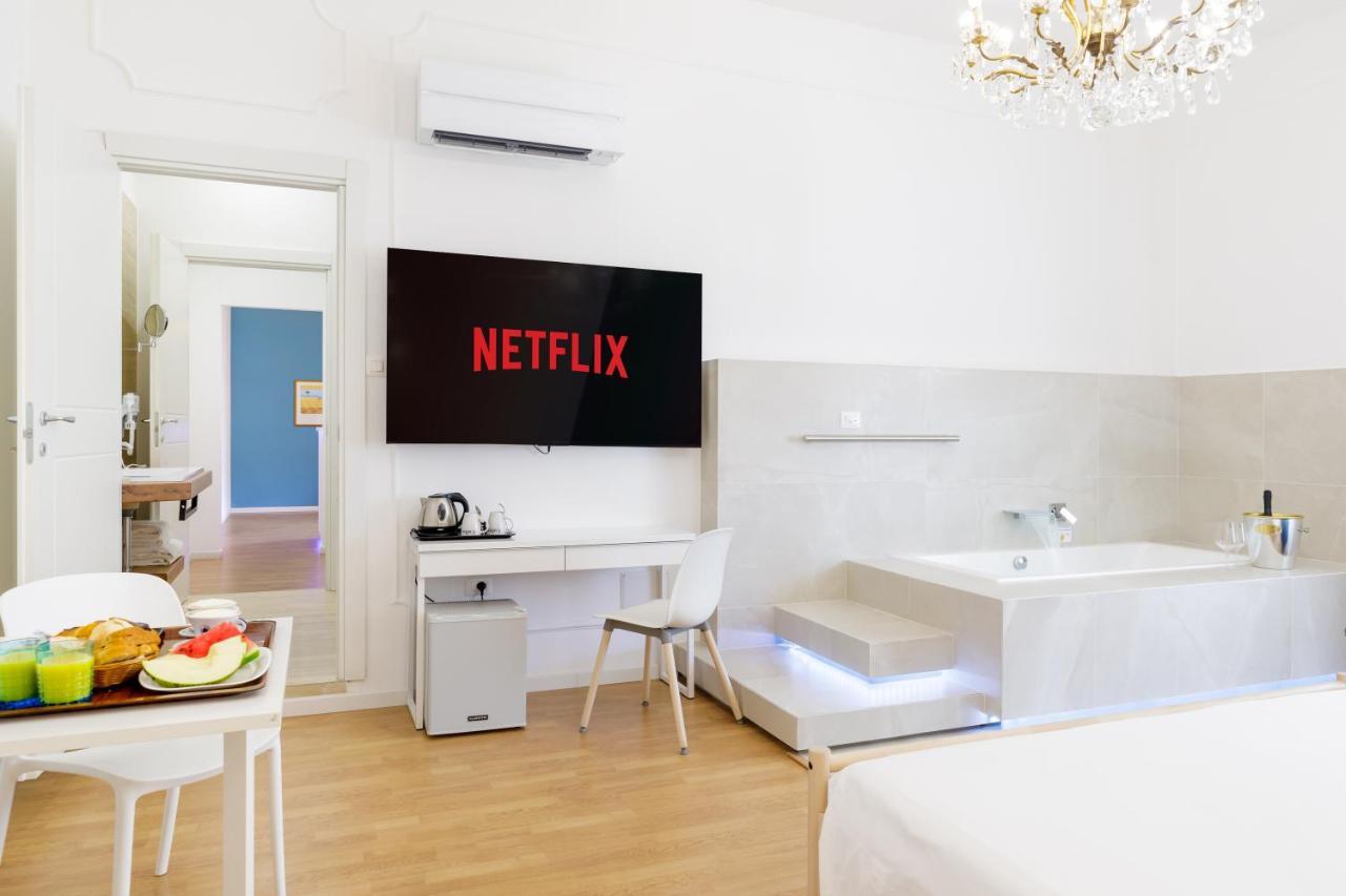 Le Suite Di Bluemoon Cagliari Buitenkant foto